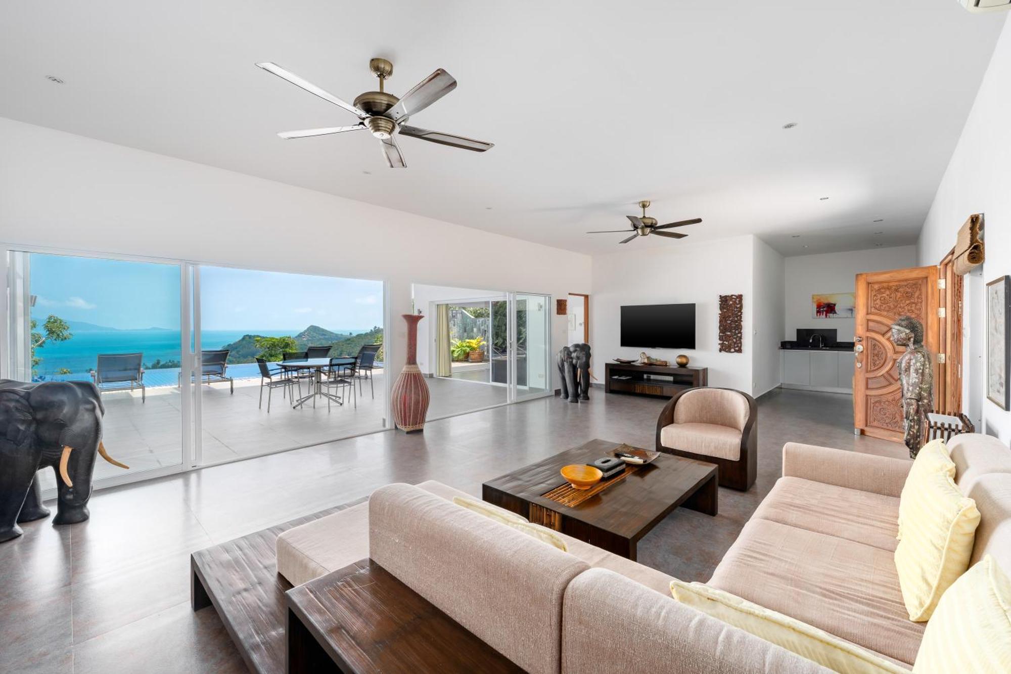 Superbe 3 Vue Beautiful 3-bedroom Sea View *